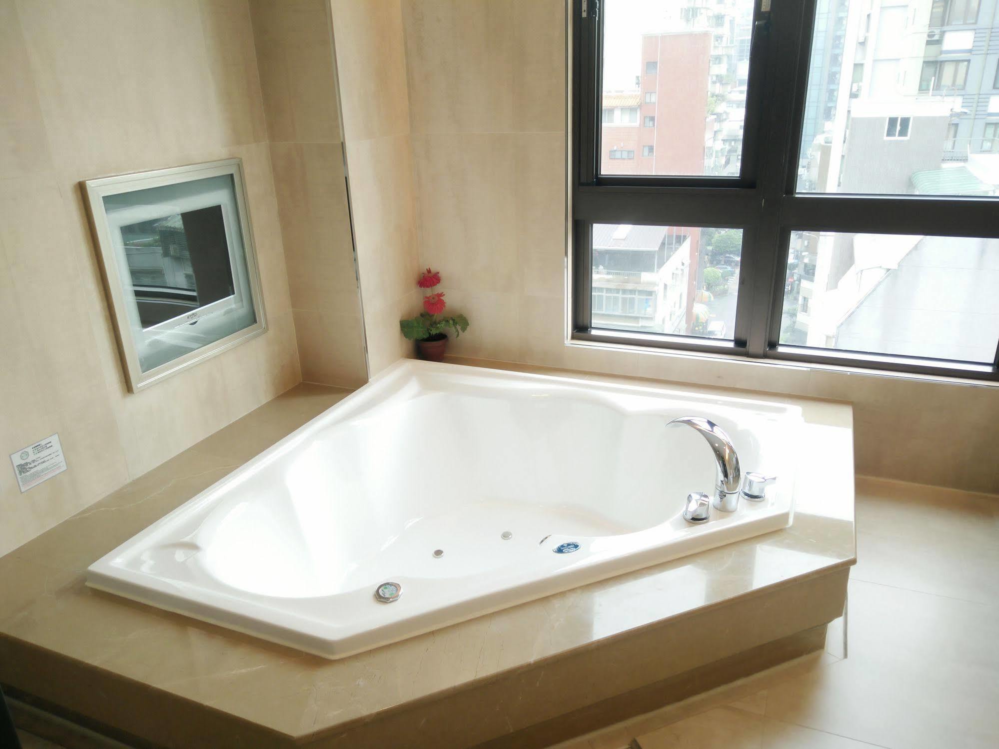 Beauty Hotels - Roumei Boutique Taipei Bagian luar foto